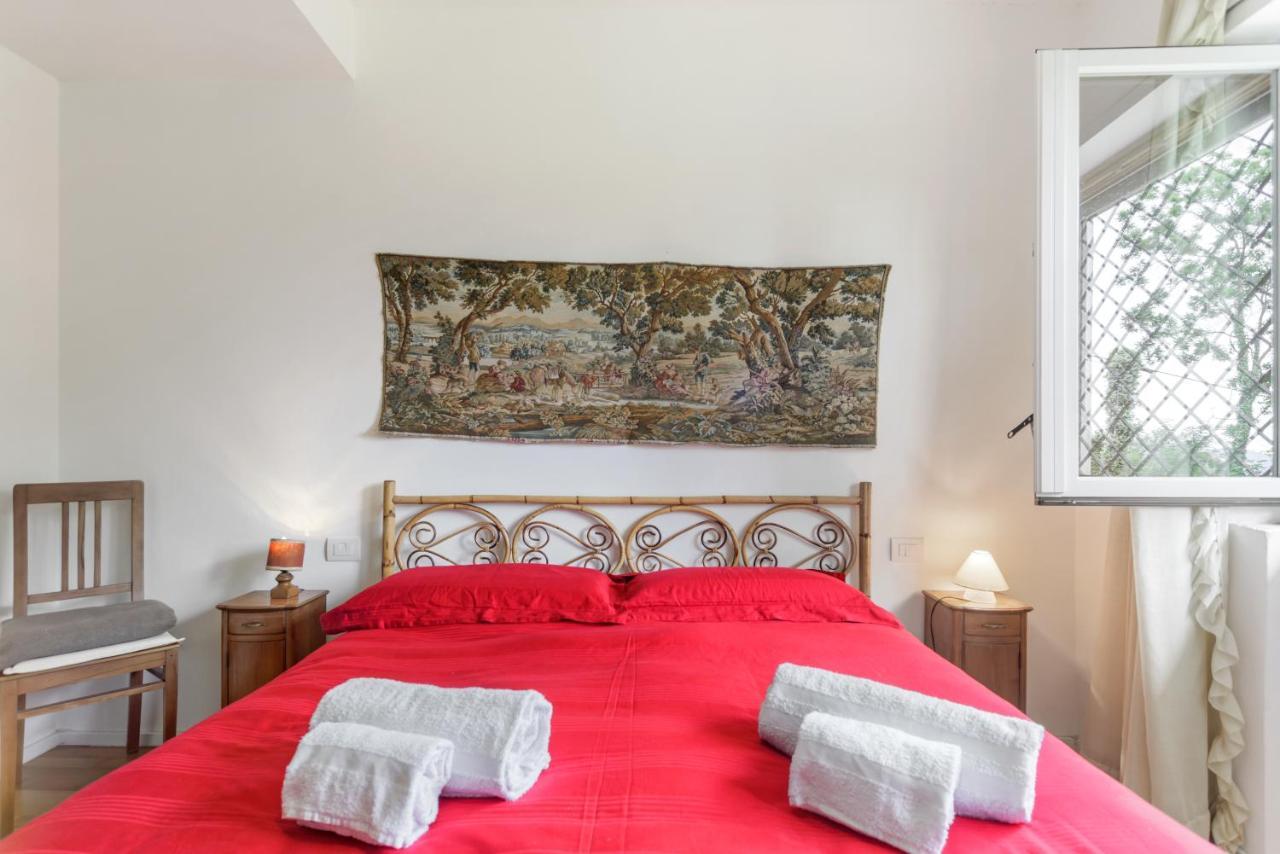 Como Lake Cosy Flat With Garden And Parking Apartment เชอร์นอบบิโอ ภายนอก รูปภาพ